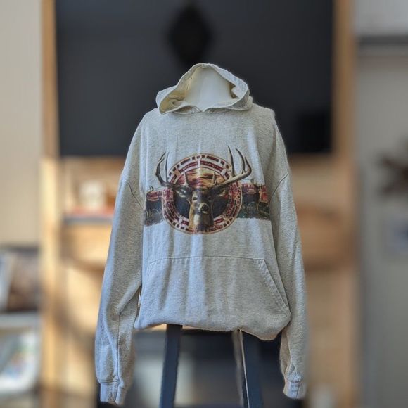 ✨2/$25✨ Vintage Hunting Deer Hoodie - Picture 2 of 12